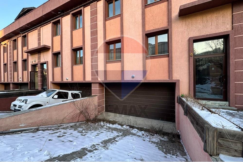 Residencial - Adosado - Хан-Уул, Монгол - MN - 582528962_684597967787927_644189531997764369_n.jpg - 119012351-85