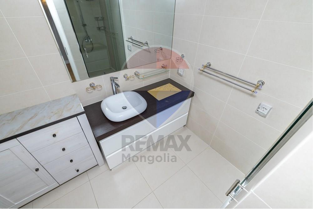 Residential - Duplex - Khan-Uul, Mongolia - MN - 0G0A4356.jpg - 119012206-317