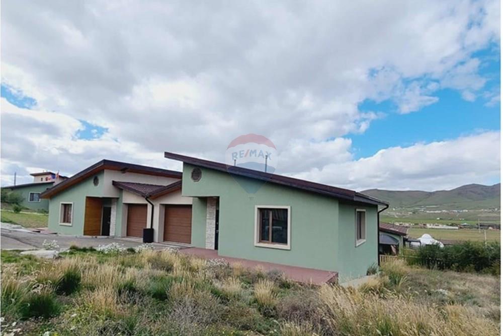 Residential - Townhouse - Khan-Uul, Mongolia - MN - ea1aeab7-81c4-4838-8640-30195c36648e.jpg - 119012247-95