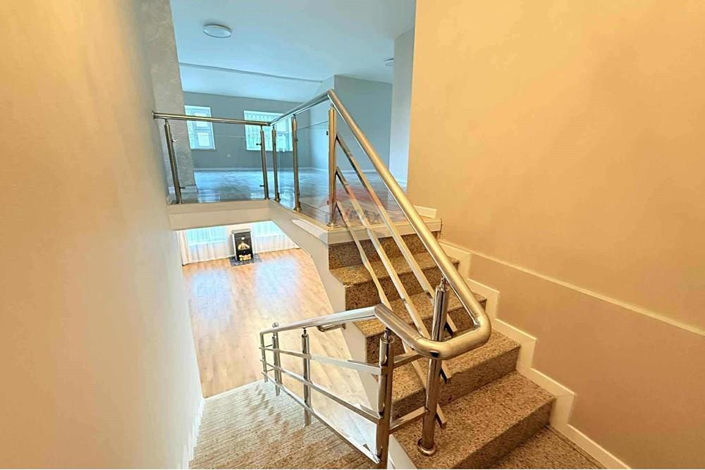 Residencial - Casa en dos niveles - Сүхбаатар, Монгол - MN - 6095998d-b223-4b22-b5c2-67d3a20ba124.jpg - 119012252-109