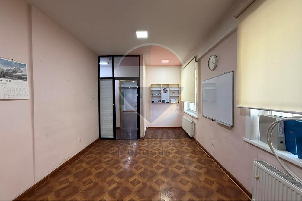 Commercial - Office - Sukhbaatar, Mongolia - MN - 3c80ab4c-00d6-4f9b-b4b3-36a032ccb707.jpg - 119012236-262