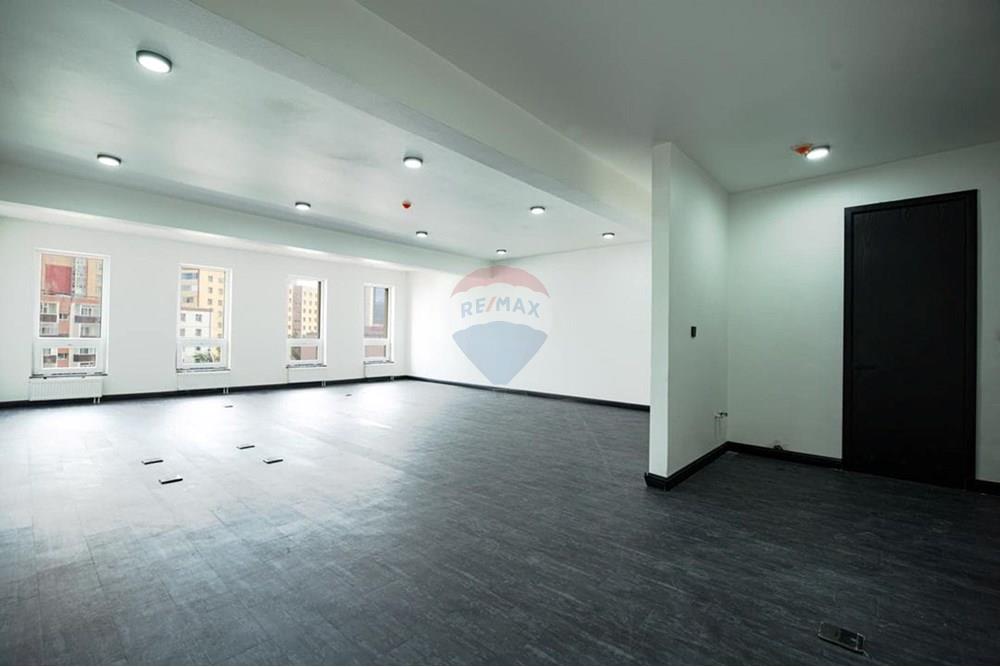 Commercial - Office - Chingeltei, Mongolia - MN - 460830318_542499161626737_4647678990776860908_n.jpg - 119010115-25