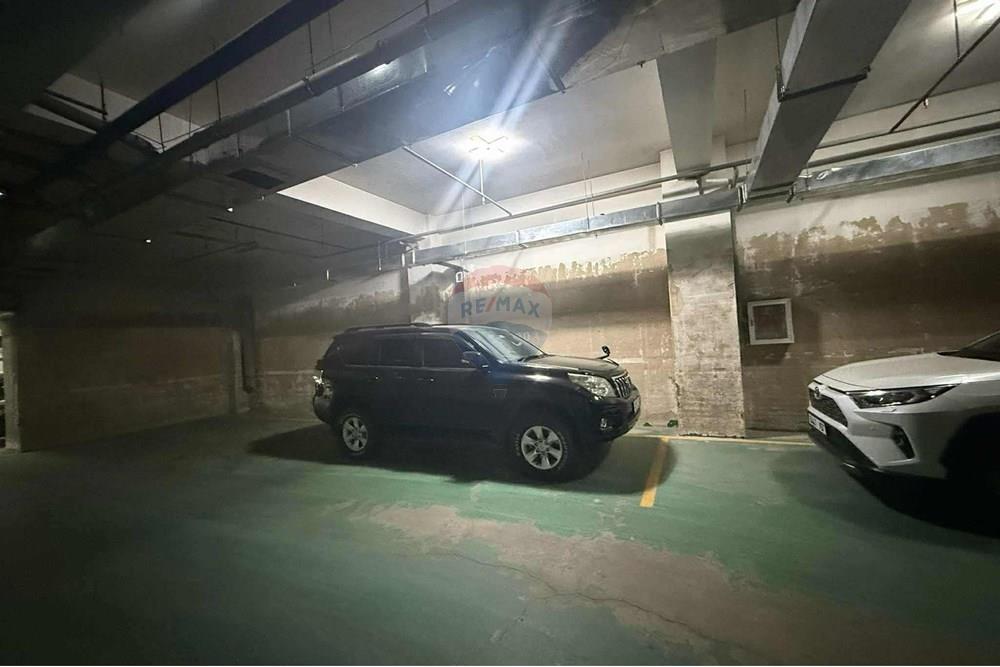 Residential - Parking - Sukhbaatar, Mongolia - MN - 5df82be8-a994-4506-a9a6-d0c751429fe1.jpeg - 119012100-240