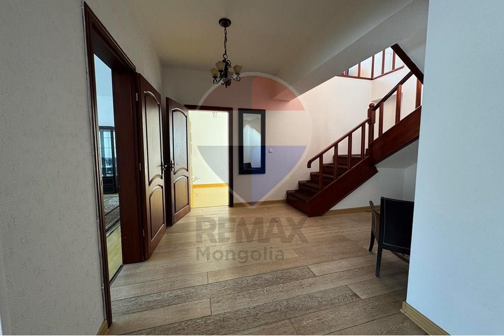 Residential - Penthouse - Sukhbaatar, Mongolia - MN - 604997904_1260335126143888_8903931681601431312_n.jpg - 119012103-669