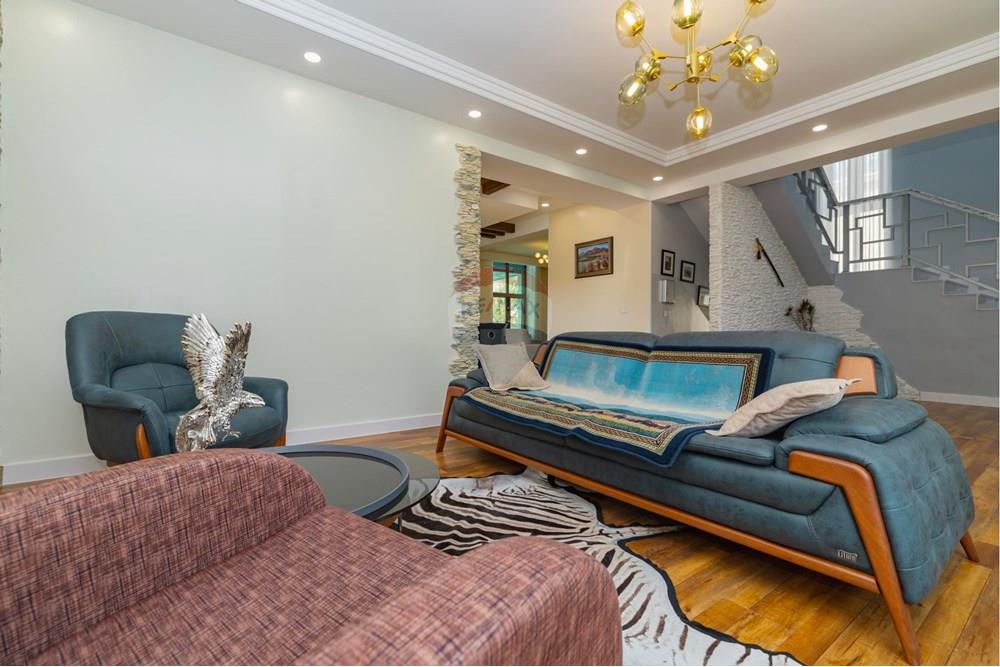 Residencial - Casa en dos niveles - Хан-Уул, Монгол - MN - Messenger_creation_3CD617B8-D43E-4606-A305-9C09071CC39F.jpeg - 119012099-171