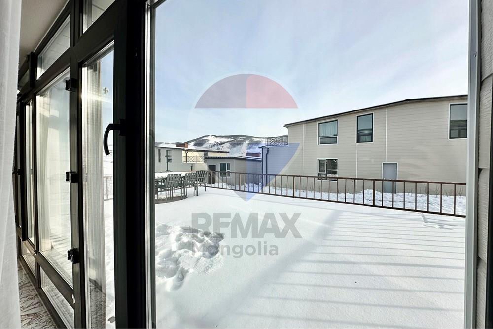 Residential - Two Level House - Bayanzurkh, Mongolia - MN - 599083428_1558778119003085_9029126390716616162_n.jpg - 119012085-366