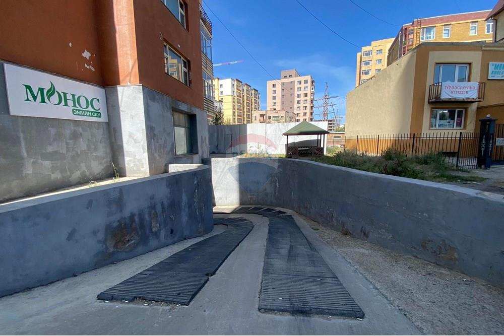 Residential - Parking - Khan-Uul, Mongolia - MN - 373260676_819237756610088_8045204132978544375_n.jpg - 119012233-105
