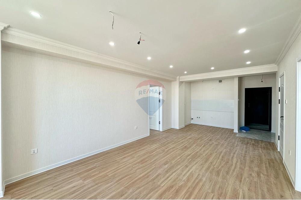 Residential - Condo/Apartment - Khan-Uul, Mongolia - MN - 6fb84e16-951c-4b3f-ba28-59dd5d3b8807.jpg - Living Room - 119012429-160