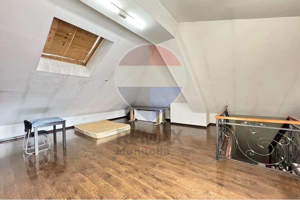 Residencial - Adosado - Хан-Уул, Монгол - MN - 582038615_1168767952030801_6694420747259307858_n.jpg - 119012351-85