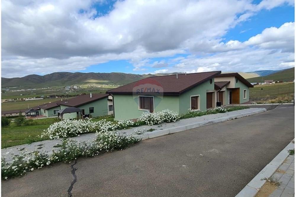 Residential - Townhouse - Khan-Uul, Mongolia - MN - b208b796-5b94-40fc-9fb0-fb22dbe312a6.jpg - 119012247-95