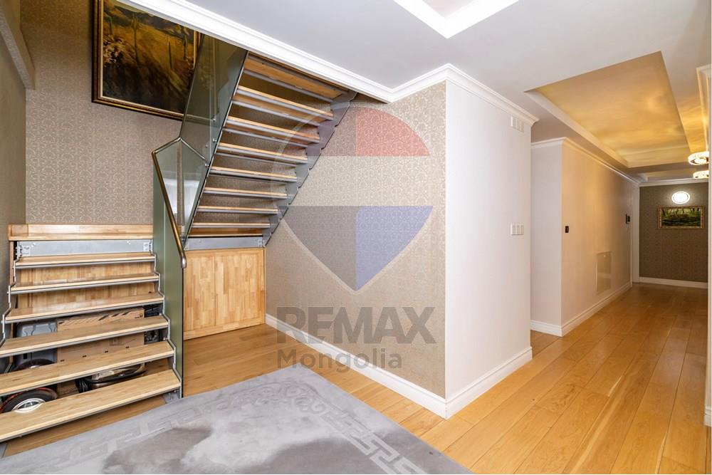 Residential - Duplex - Khan-Uul, Mongolia - MN - 0G0A4365.JPG - 119012206-317