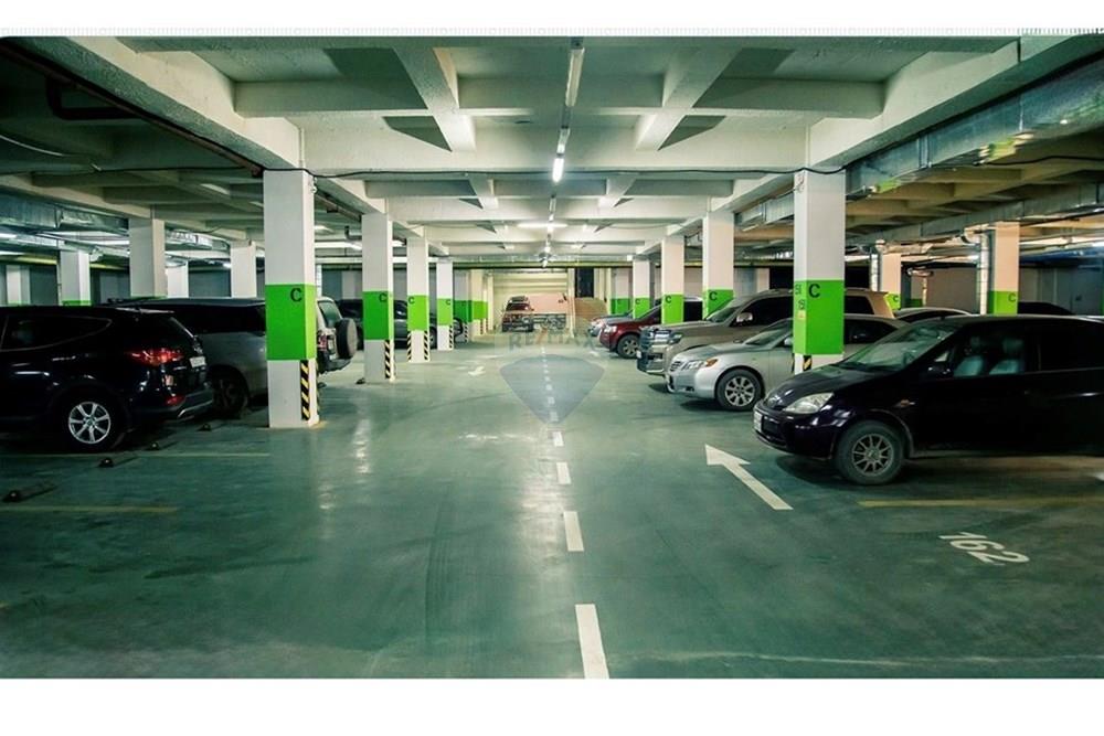 Residential - Parking - Bayanzurkh, Mongolia - MN - IMG_0857.jpeg - 119012398-31
