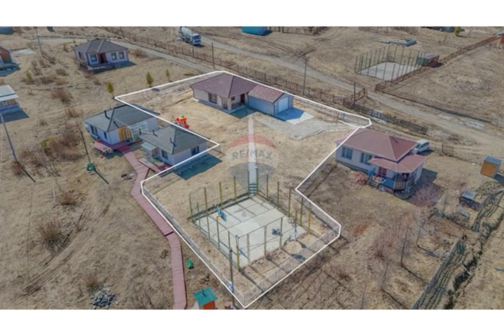 Residential - Bungalow - Chingeltei, Mongolia - MN - DJI_20250426155910_0288_D Medium.jpeg - 119012371-282