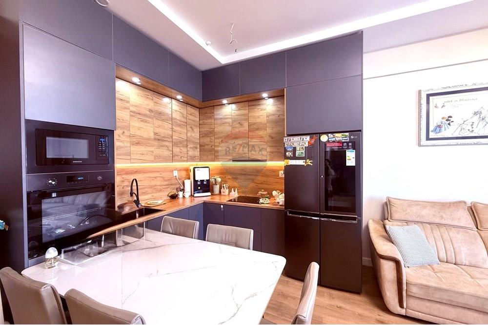 Residential - Condo/Apartment - Khan-Uul, Mongolia - MN - viber_image_2025-08-17_22-25-56-540.jpg - Living Room Kitchen - 119012384-63