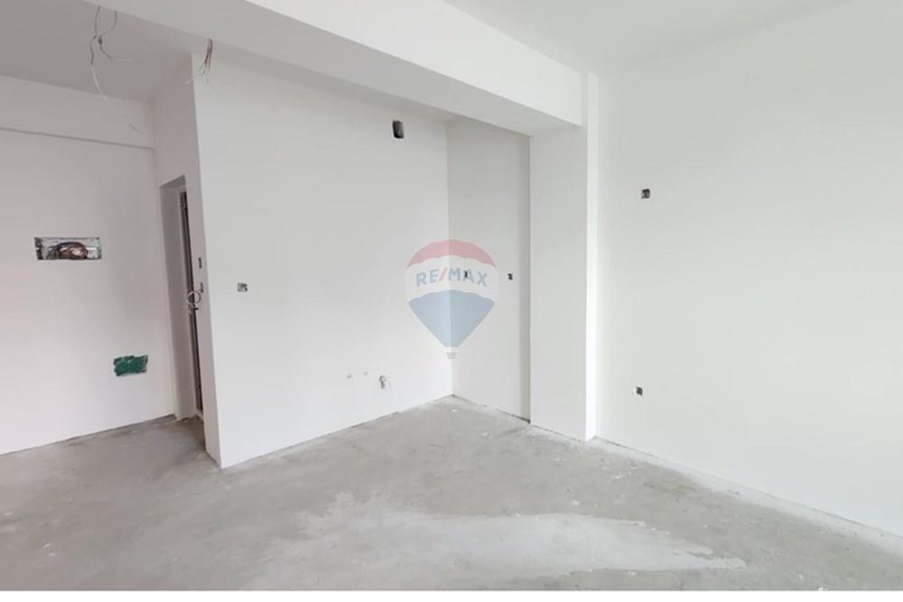 Residential - Whole apartment building - Bayangol, Mongolia - MN - 7.jpg - 119012298-101