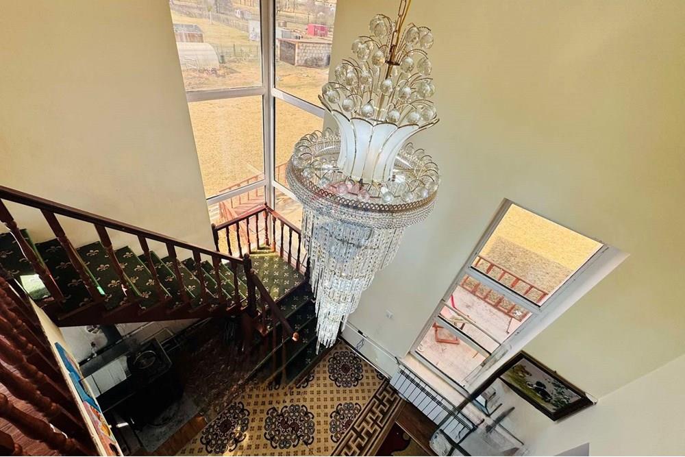 Résidentiel - Maison sur deux niveaux - Баянзүрх, Монгол - MN - 495266880_1939073143531350_5613738165407374048_n.jpg - 119012241-181