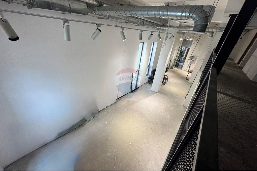 Commercieel - Laden/Einzelhandel - Баянзүрх, Монгол - MN - IMG_0186.jpeg - 119012221-511