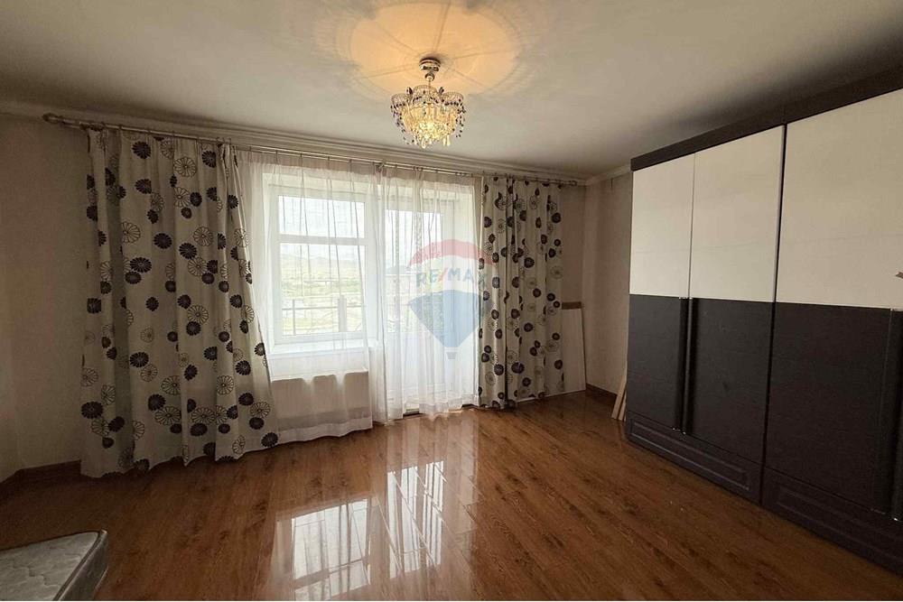 Wohnung - Haus mit zwei Ebenen - Баянзүрх, Монгол - MN - f21b07dc-7df9-45e9-8b23-9d86154157f2.jpg - 119030105-93