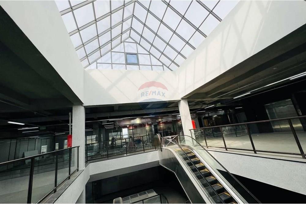 Comercial - Comercio/Tienda - Хан-Уул, Монгол - MN - 545544976_3079570035555674_5907504822352557550_n.jpg - 119012351-63