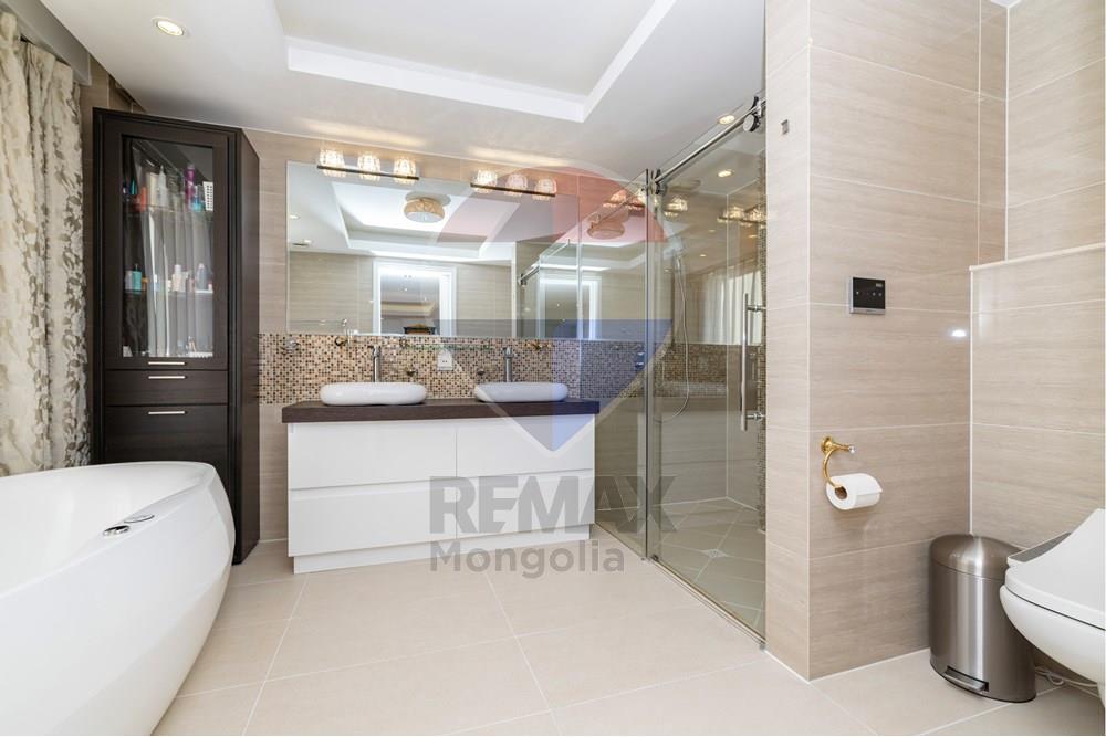 Residential - Duplex - Khan-Uul, Mongolia - MN - 0G0A4339.jpg - 119012206-317
