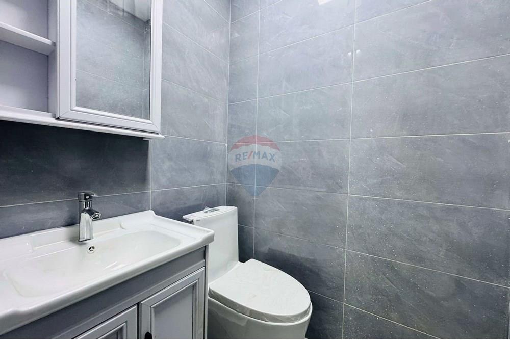 Surface commerciale - Bureau - Чингэлтэй, Монгол - MN - 494857368_576443518825252_3219072495827788508_n.jpg - 119012241-182