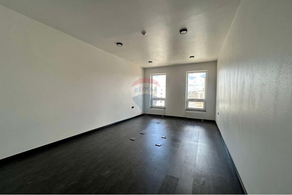 Comercial - Oficina - Баянзүрх, Монгол - MN - 535240121_122173204970579142_6202917226835993597_n.jpg - 119012351-58