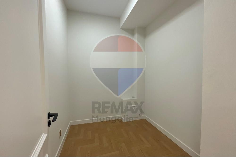 Commercial - Office - Bayanzurkh, Mongolia - MN - IMG_7635.jpeg - 119012043-657