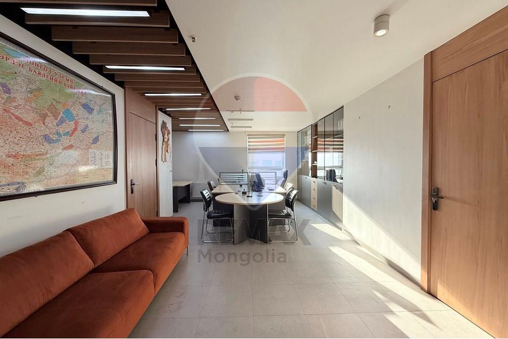 Commercial - Office - Sukhbaatar, Mongolia - MN - 586211532_25211010118589922_8179764455897337939_n.jpg - 119030104-170
