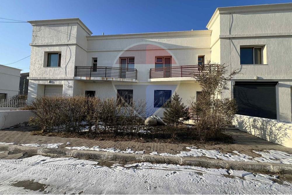 Residential - Townhouse - Bayanzurkh, Mongolia - MN - 595155246_1366355788834924_1665608092404275740_n.jpg - 119012113-328