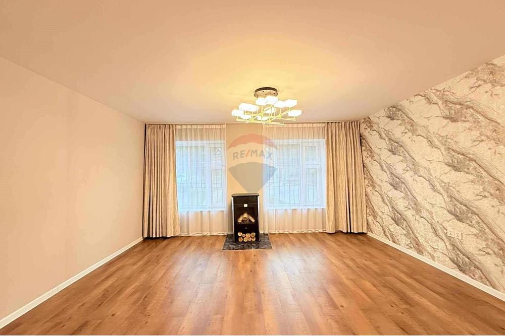 Residencial - Casa en dos niveles - Сүхбаатар, Монгол - MN - 4694475d-f0ab-4fcd-8314-c17c9597ae93.jpg - 119012252-109