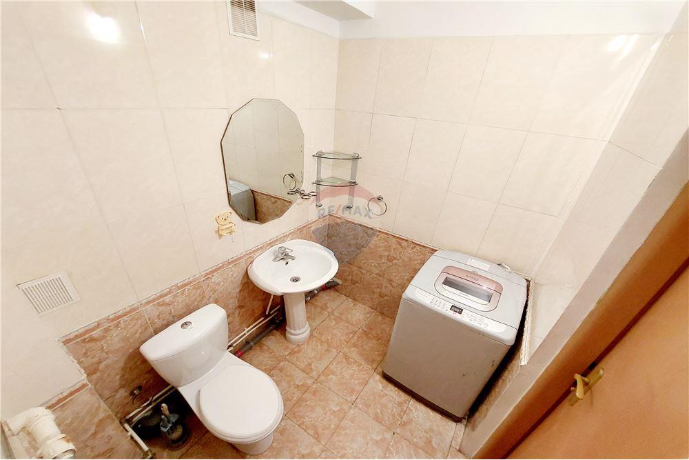 Residential - Duplex - Sukhbaatar, Mongolia - MN - Toilet  - 119012235-150