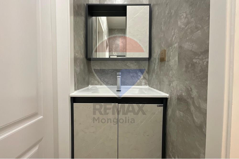 Commercial - Office - Bayanzurkh, Mongolia - MN - IMG_7682.jpeg - 119012043-657