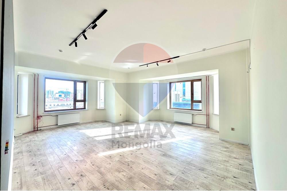 Commercial - Office - Sukhbaatar, Mongolia - MN - IMG_8304.jpeg - 119030132-4