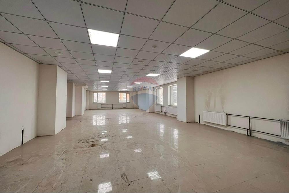 Commercial - Commercial/Retail - Khan-Uul, Mongolia - MN - 466616766_8784204844998748_7126163569596184652_n.jpg - 119010115-34