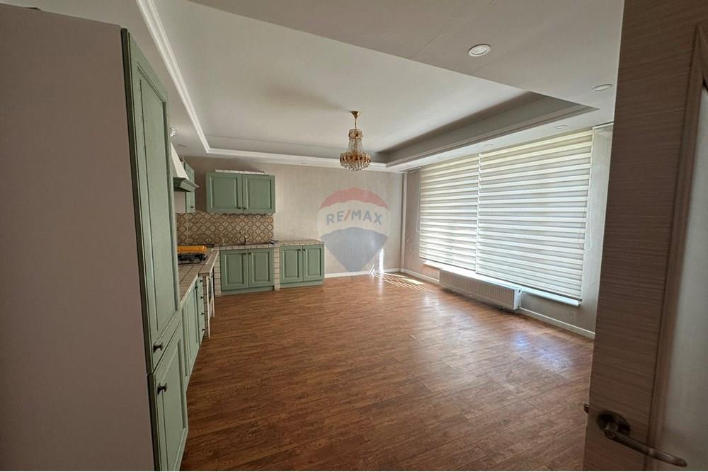 Residential - Townhouse - Khan-Uul, Mongolia - MN - viber_image_2025-10-05_18-35-43-918.jpg - 119012347-49