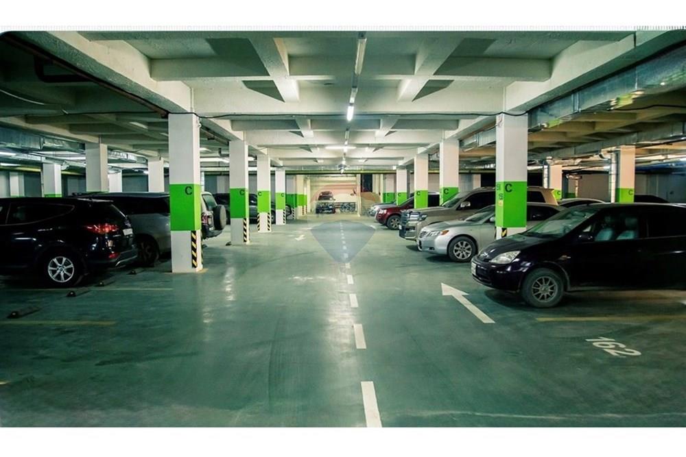 Residential - Parking - Bayanzurkh, Mongolia - MN - IMG_0857.jpeg - 119012398-31