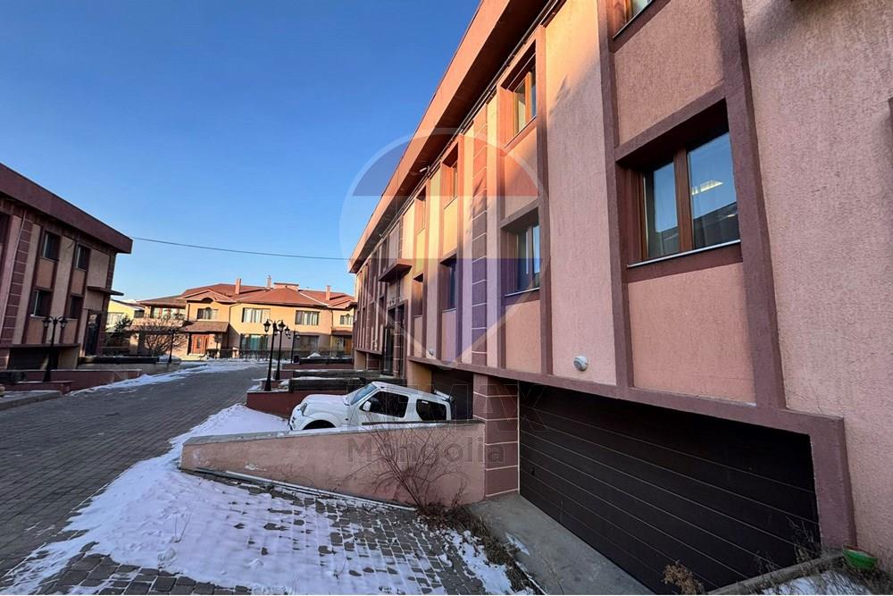 Residencial - Adosado - Хан-Уул, Монгол - MN - 582045779_832297726188526_2814296680476718478_n (1).jpg - 119012351-85