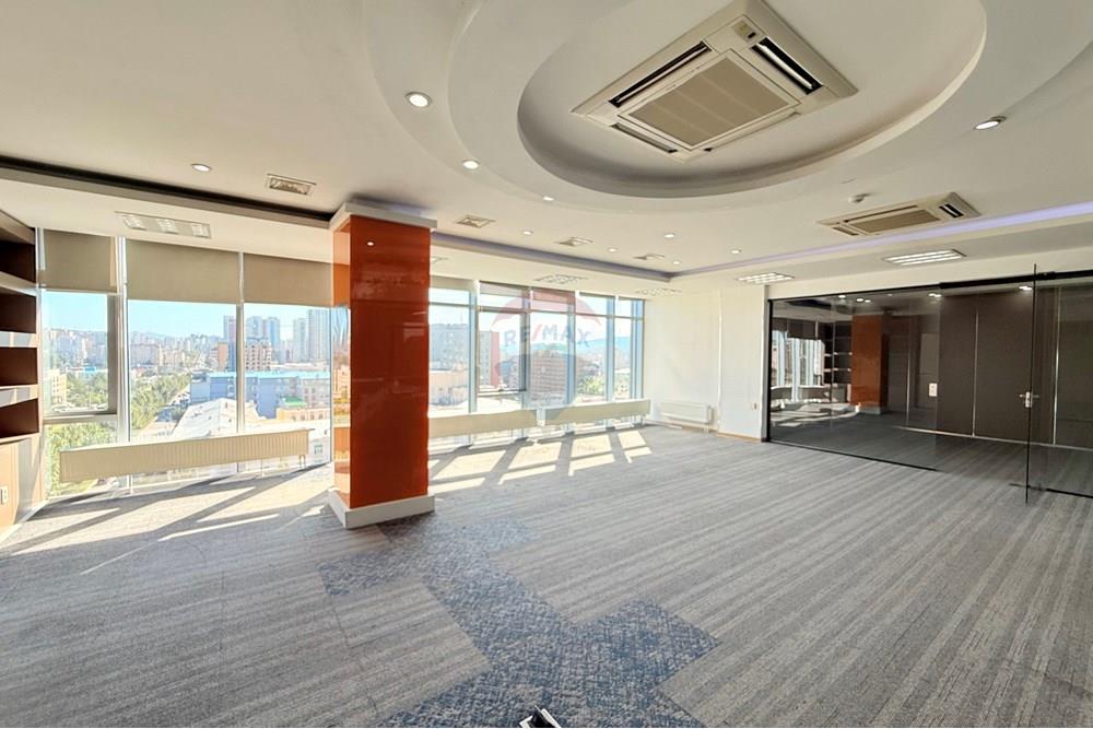 Commercial - Office - Sukhbaatar, Mongolia - MN - IMG_1783.jpg - 119012236-247