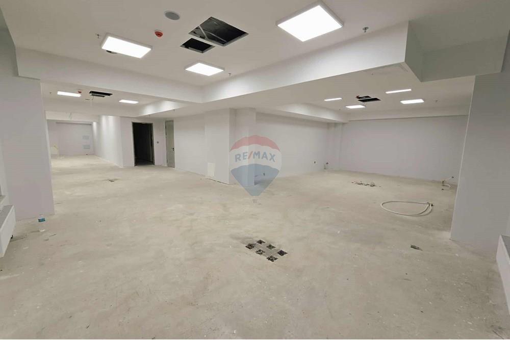 Commercial - Health Clinic - Khan-Uul, Mongolia - MN - 4.jpg - 119012395-404