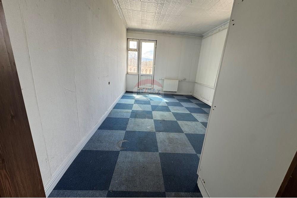 Commercial - Industrial - Bayanzurkh, Mongolia - MN - IMG_2744.jpg - 119012367-5