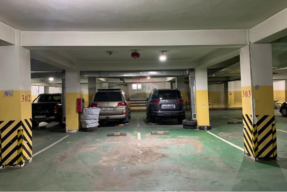 Residential - Garage - Khan-Uul, Mongolia - MN - IMG_8203.jpeg - 119012390-90