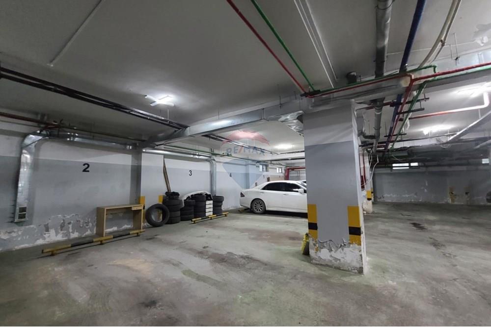 Residential - Garage - Khan-Uul, Mongolia - MN - de390a12-5210-4ecb-b271-4ee2492aa057.jpg - 119012247-85