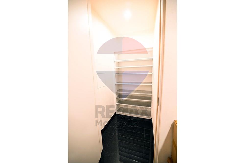 Residential - Condo/Apartment - Khan-Uul, Mongolia - MN - DSC_5048.JPG - 119010002-122