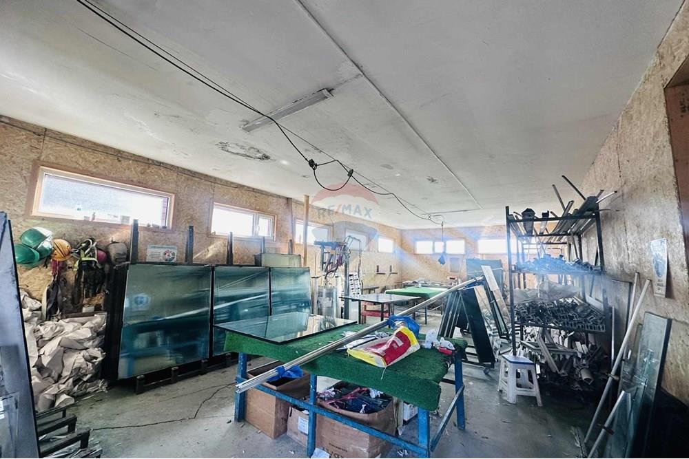 Commercial - Factory - Sukhbaatar, Mongolia - MN - a9372ba8-00cf-47aa-afca-4aa419a9c945.jpg - 119012403-11