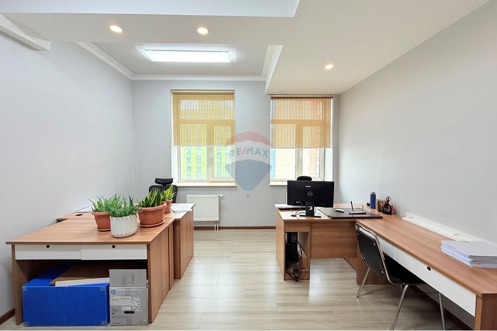 Commercial - Office - Sukhbaatar, Mongolia - MN - IMG_1278.jpg - 119012236-242