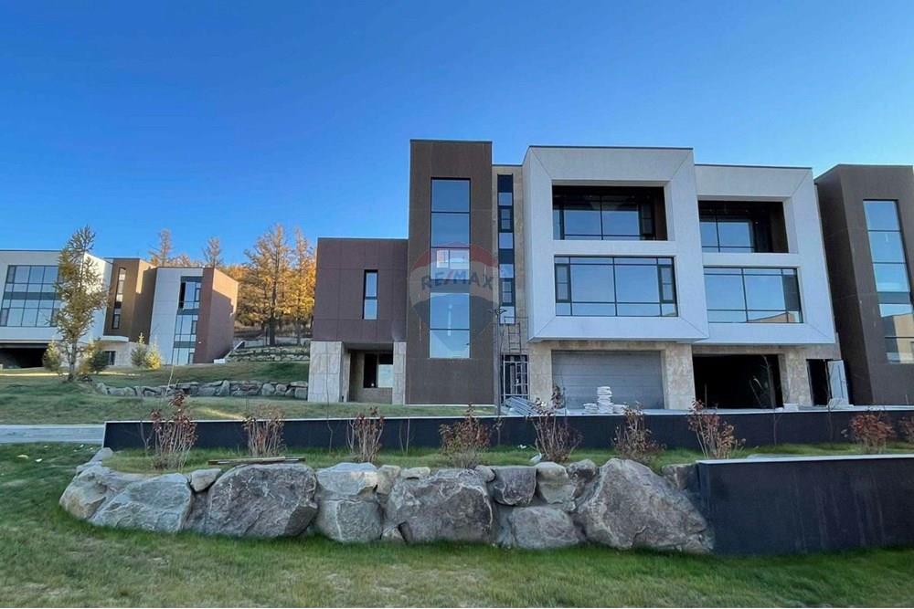 Rezidencijalno - Kuća s polukatovima - Баянзүрх, Монгол - MN - 9.jpg - 119057042-25