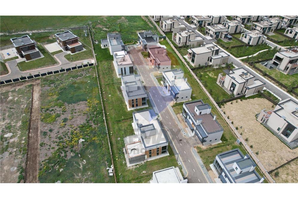 Residential - Two Level House - Khan-Uul, Mongolia - MN - 4 - 119012182-362