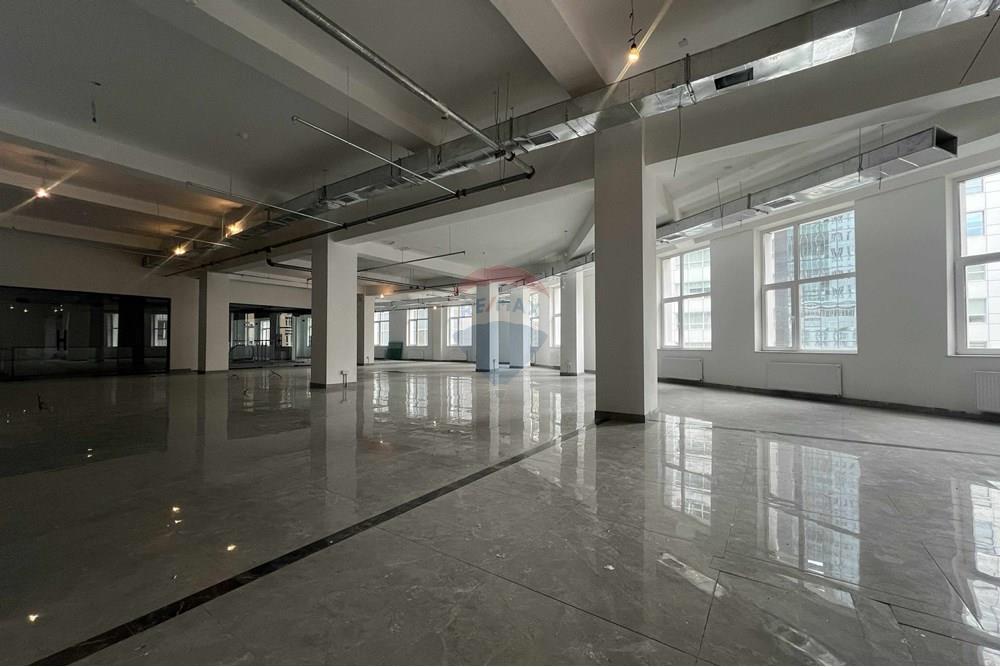 Comercial - Business - Баянзүрх, Монгол - MN - 00d913d6-4d5f-4745-9419-c3289a2e4164.jpg - 119012368-52