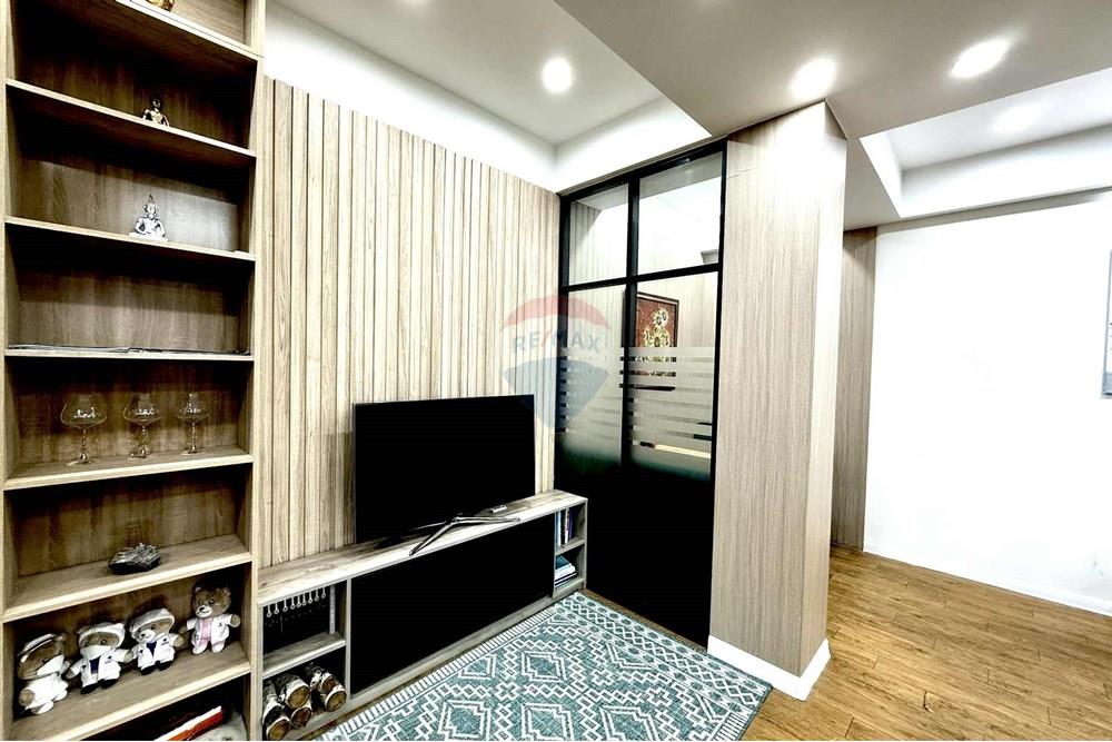 Comercial - Oficina - Сүхбаатар, Монгол - MN - 24031463-c28b-4688-b6ad-a1835deae704.jpg - 119012401-156