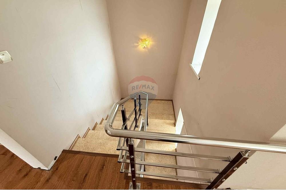 Wohnung - Haus mit zwei Ebenen - Баянзүрх, Монгол - MN - 8af956a3-b8e4-4554-92f9-1fab64b7b35d.jpg - 119030105-93